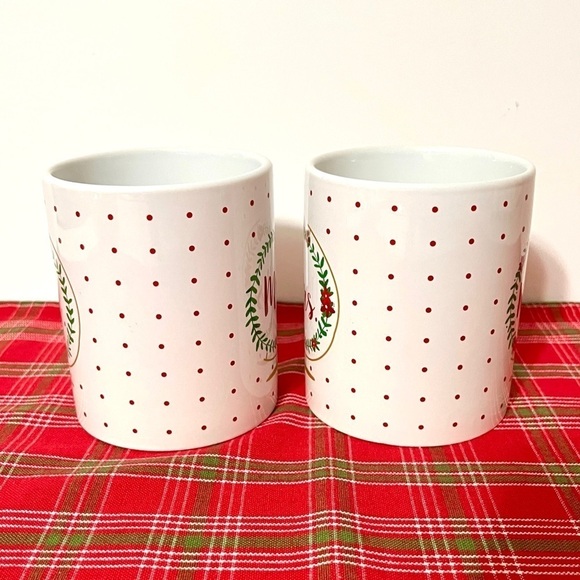 Mr. & Mrs. Red & Green Coffee Tea Hot Cocoa Mug Set Large Size 18 oz. - Picture 2 of 8